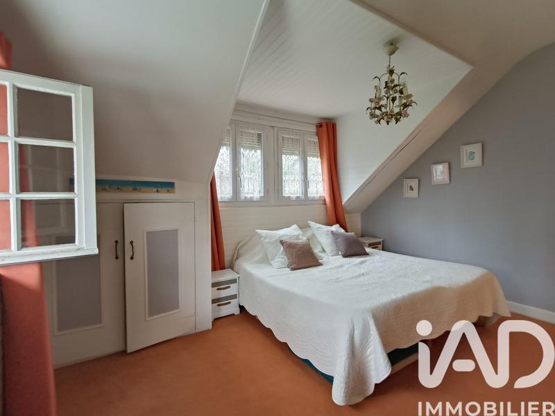 Maison - 219 m² - 10 pièces