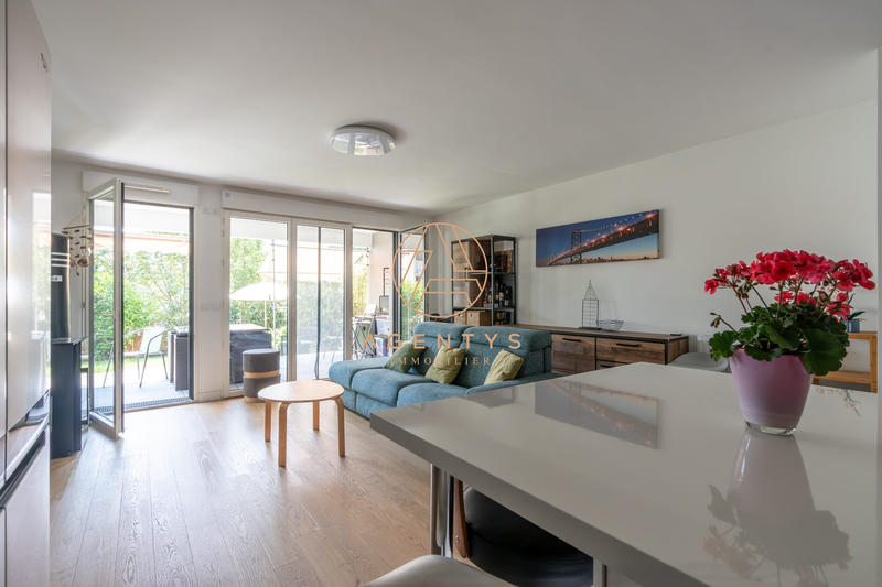 Appartement - 89 m² - 4 pièces