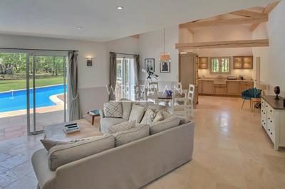 Villa - 198 m² - 7 pièces