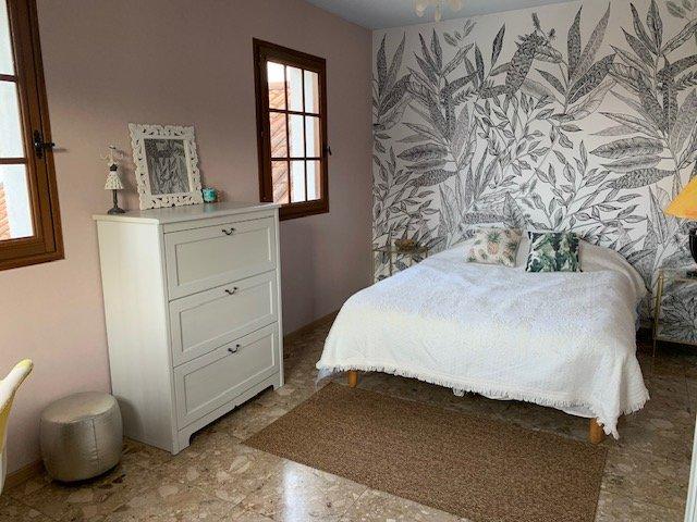 Maison - 250 m² - 10 pièces