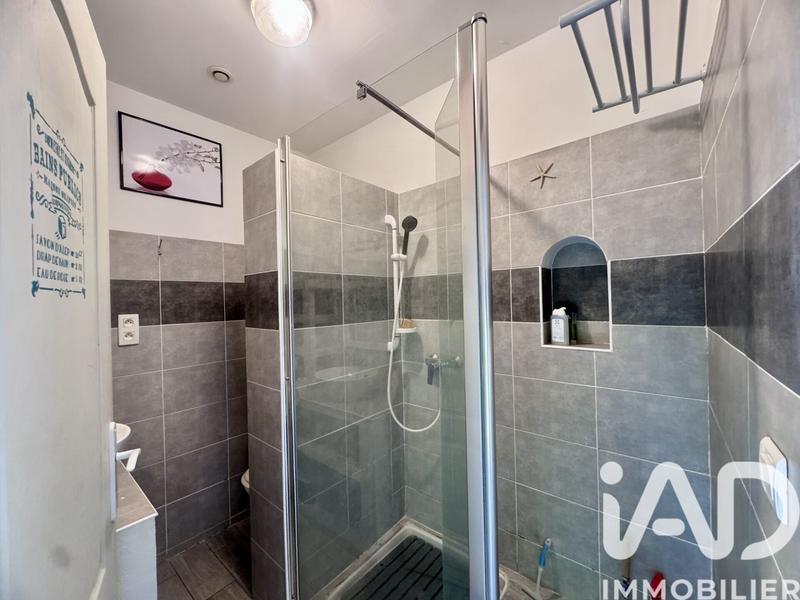 Maison - 215 m² - 7 pièces