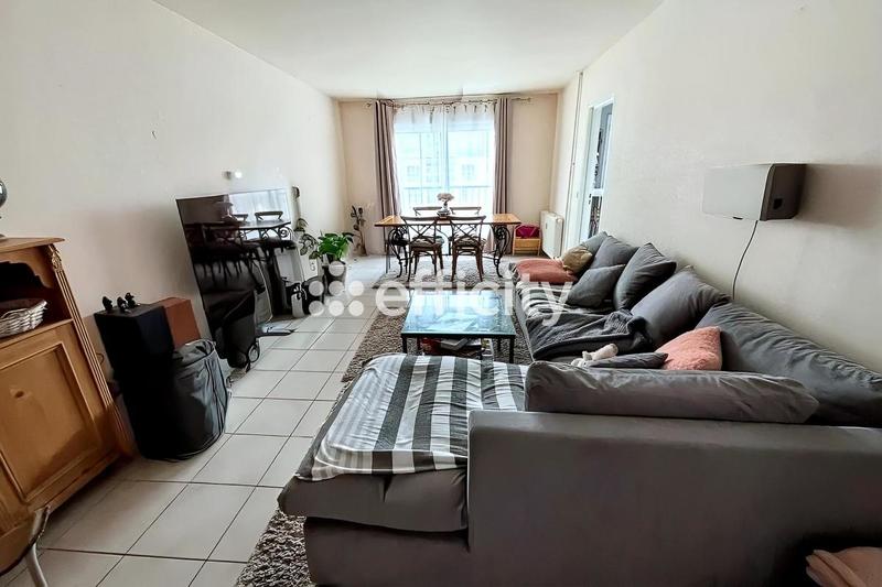 Pavillon - 90 m² - 5 pièces