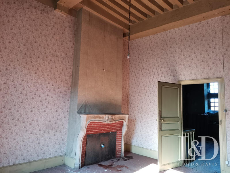 Maison - 300 m² - 10 pièces