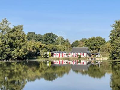 Propriété - 137 m² - 4 pièces