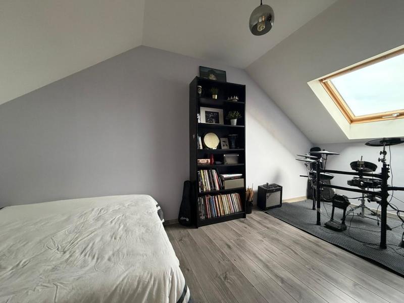 Maison - 94 m² - 5 pièces