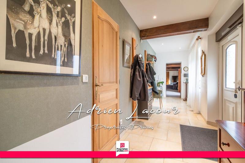 Maison - 206 m² - 7 pièces