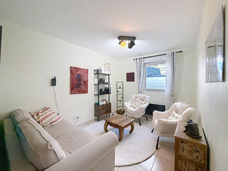 Appartement - 90 m² - 4 pièces