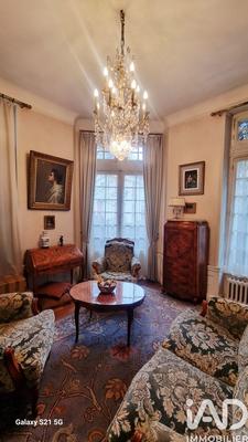 Maison de maîtres - 235 m² - 9 pièces
