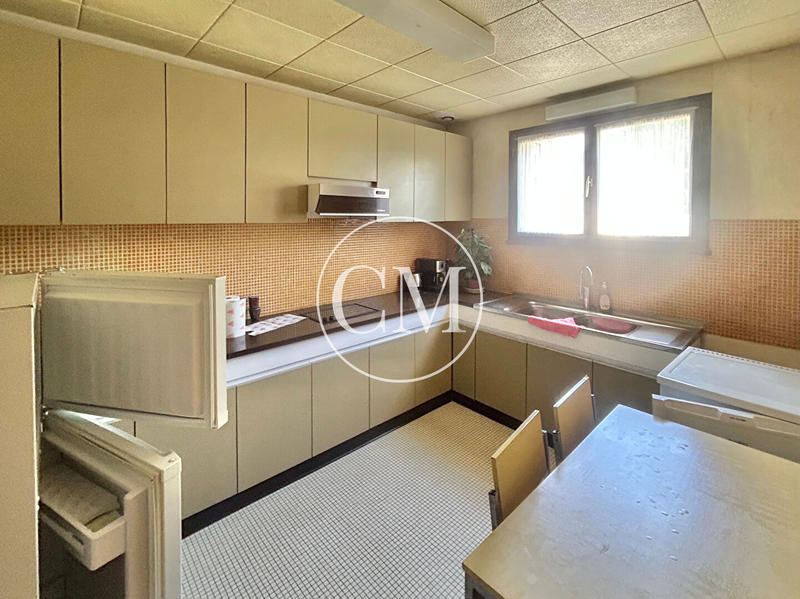 Maison - 208 m² - 4 pièces