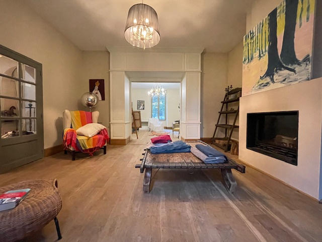 Propriété - 600 m² - 14 pièces