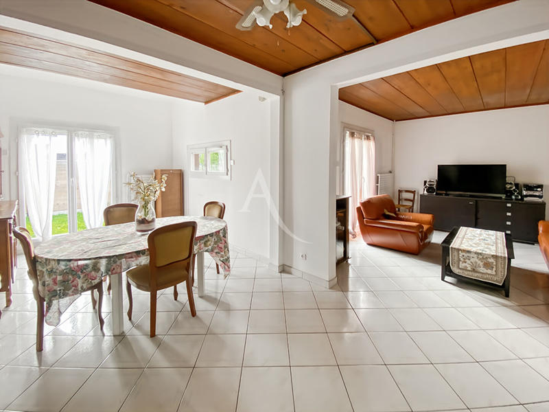 Maison - 106 m² - 6 pièces