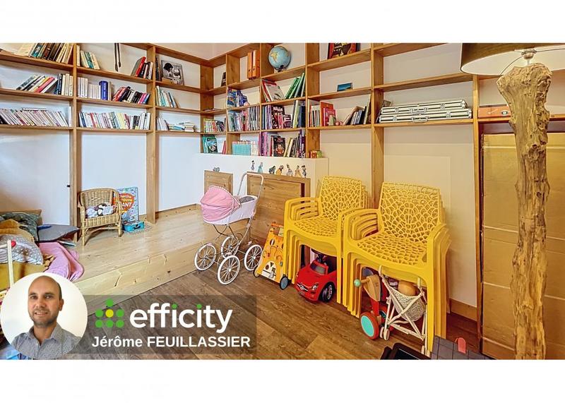 Maison - 300 m² - 12 pièces