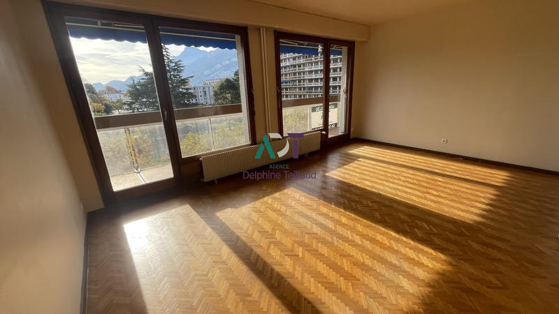 Appartement - 83 m² - 4 pièces