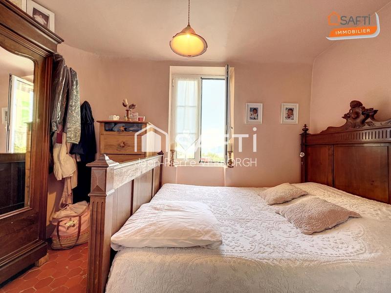 Maison de village - 93 m² - 7 pièces