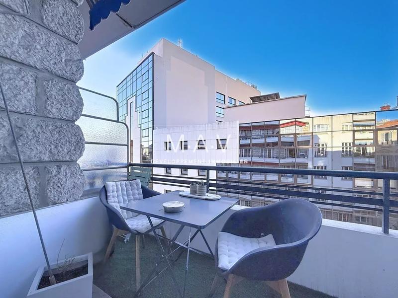 Appartement - 104 m² - 4 pièces