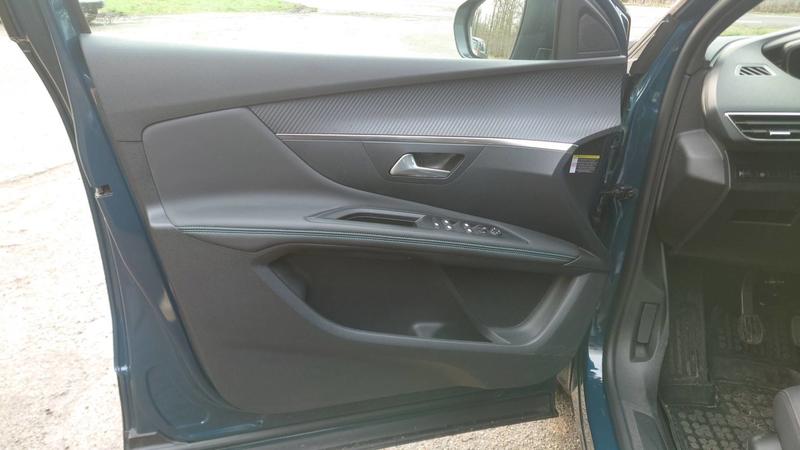 Peugeot 3008 1.2 PureTech 130 Allure Pack