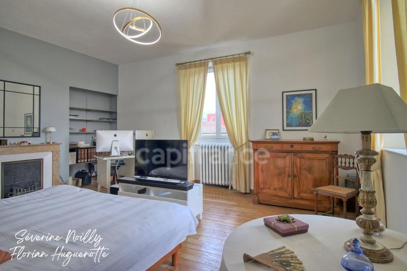 Maison bourgeoise - 252 m² - 8 pièces