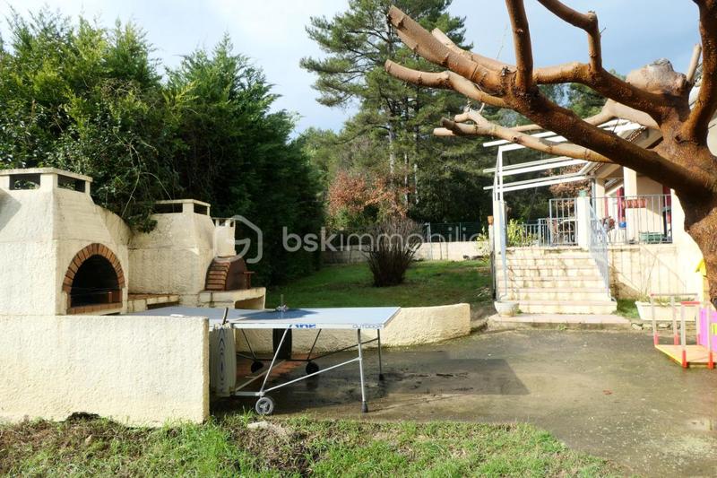 Maison traditionnelle - 107 m² - 5 pièces