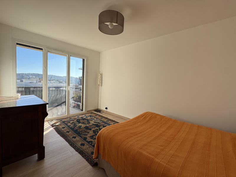 Appartement - 86 m² - 4 pièces