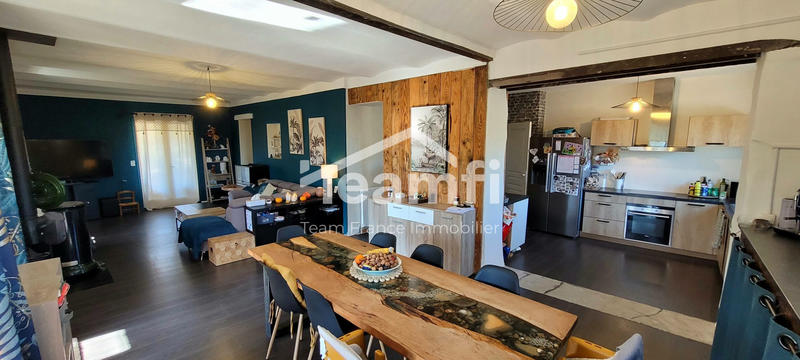 Maison - 157 m² - 5 pièces