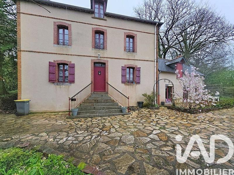 Maison - 138 m² - 5 pièces
