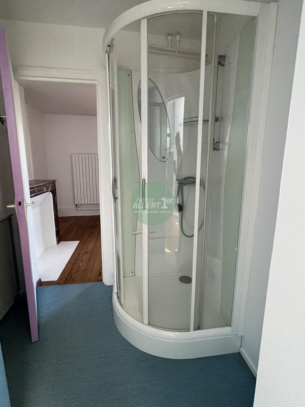 Appartement - 60 m² - 2 pièces