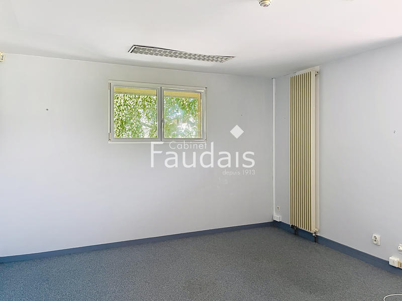 Immeuble - 1 100 m²