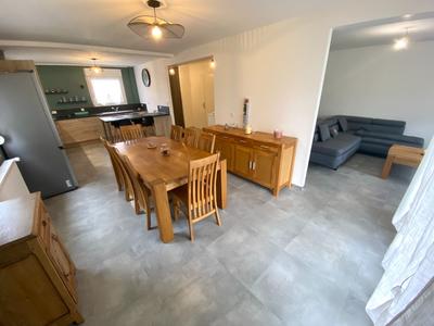 Appartement - 100 m² - 5 pièces