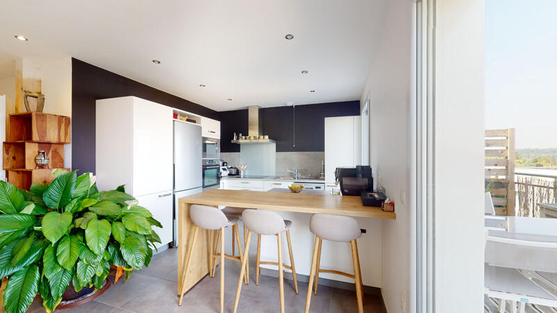 Appartement - 65 m² - 2 pièces