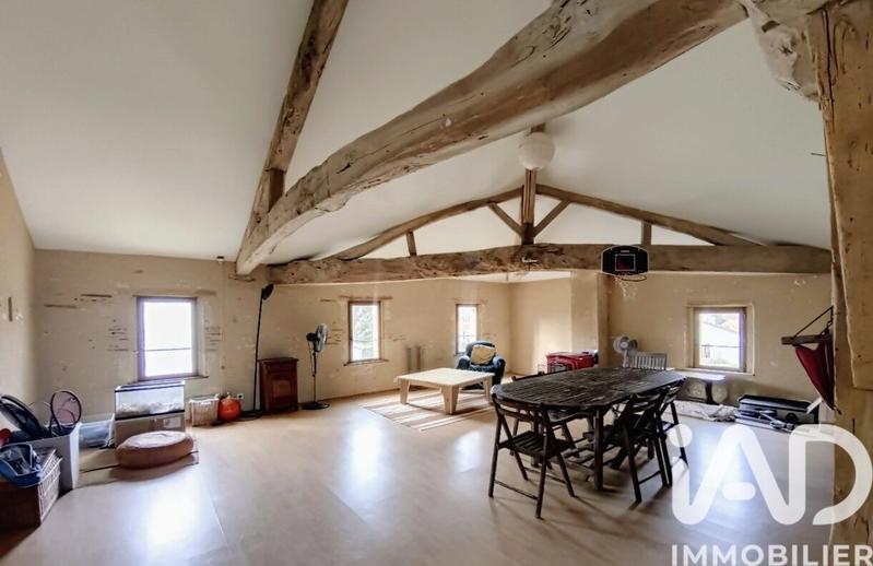 Maison - 284 m² - 6 pièces