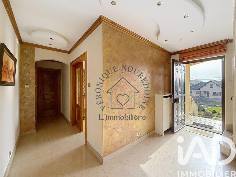 Maison - 187 m² - 8 pièces