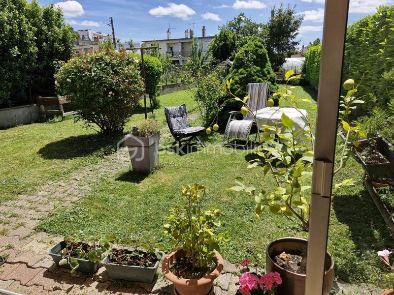 Maison - 89 m² - 5 pièces