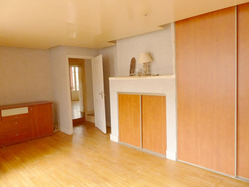 Maison - 90 m² - 6 pièces