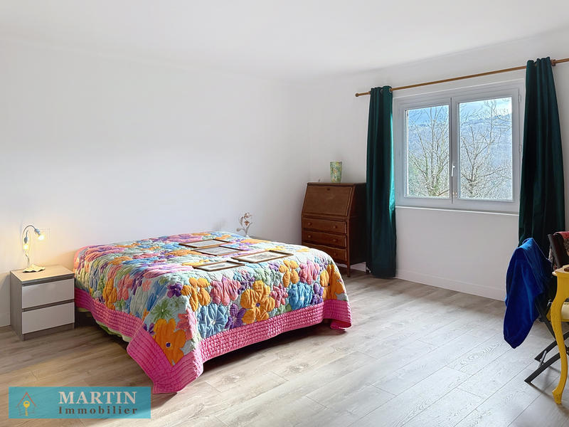 Maison - 304 m² - 7 pièces