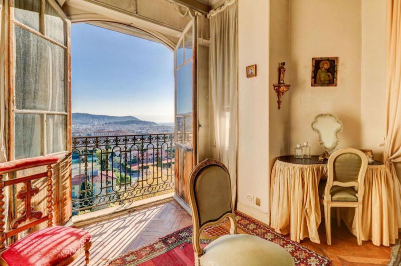 Hôtel particulier - 324 m² - 12 pièces