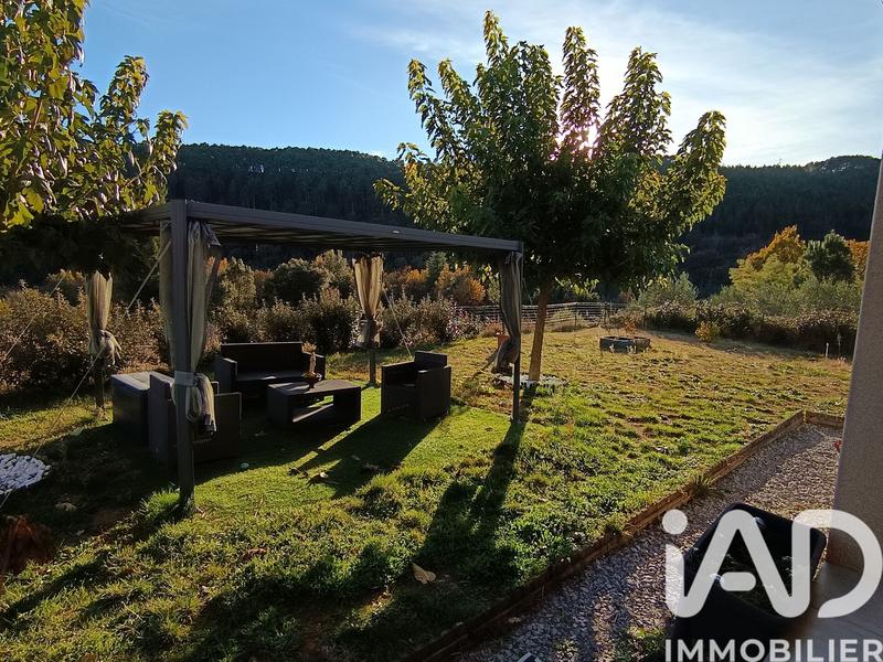 Maison - 98 m² - 4 pièces