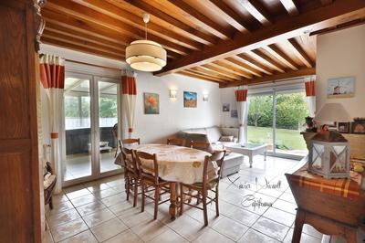 Maison - 224 m² - 8 pièces