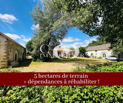 Maison - 364 m² - 6 pièces