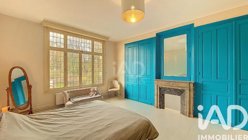 Maison - 232 m² - 7 pièces