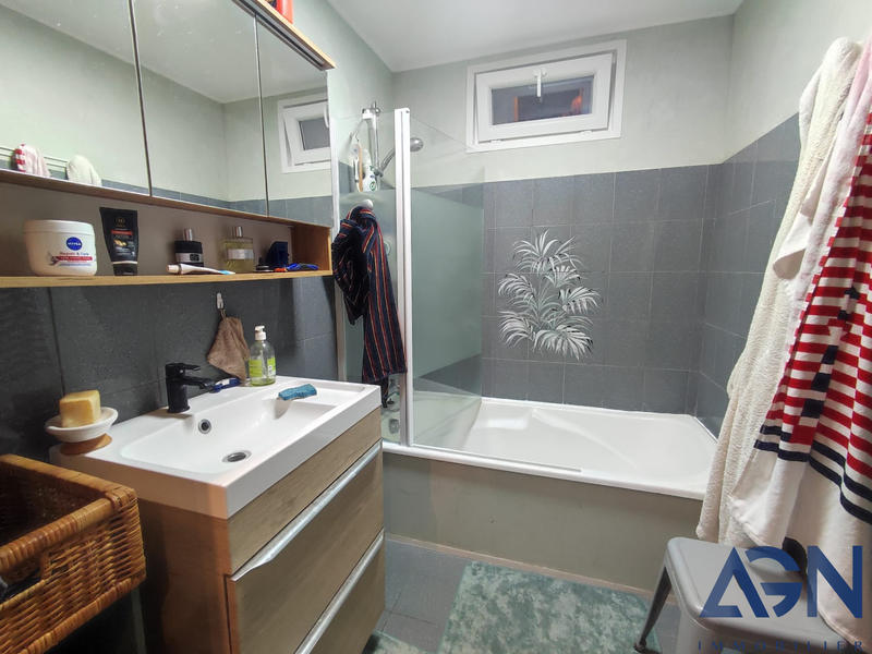 Appartement - 84 m² - 4 pièces