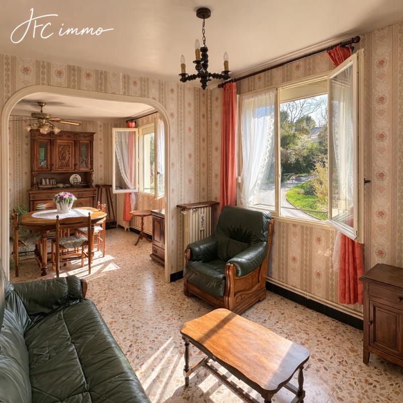 Maison - 92 m² - 7 pièces