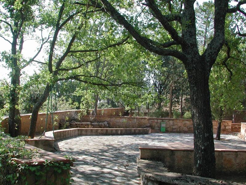 Maison - 225 m² - 7 pièces