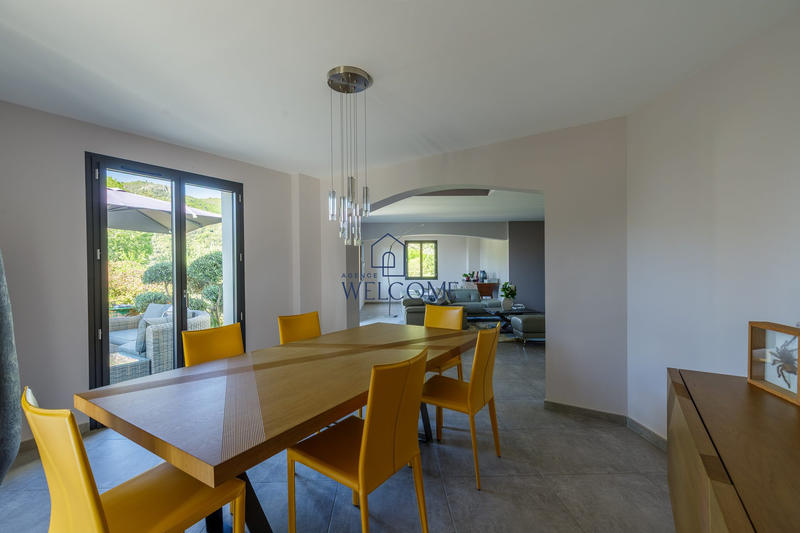 Villa - 158 m² - 4 pièces