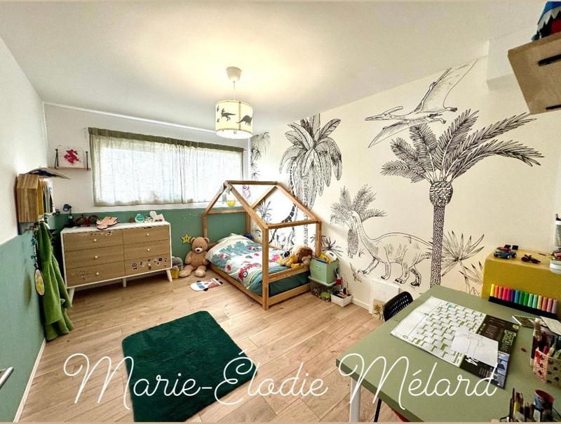 Maison - 250 m² - 10 pièces