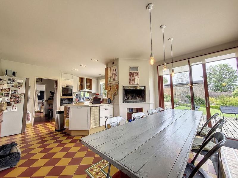 Maison traditionnelle - 388 m² - 15 pièces