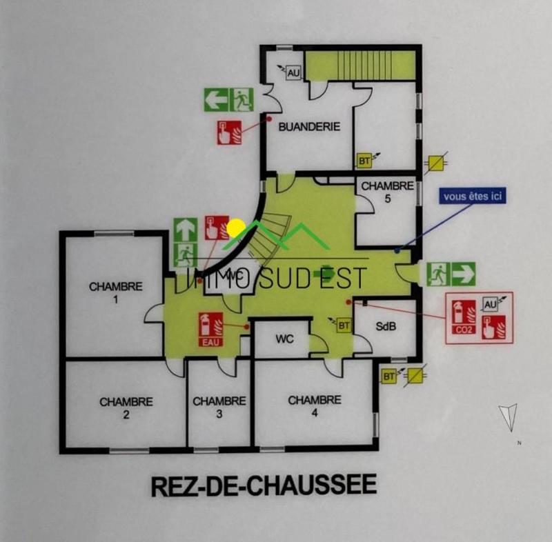 Maison - 252 m² - 10 pièces