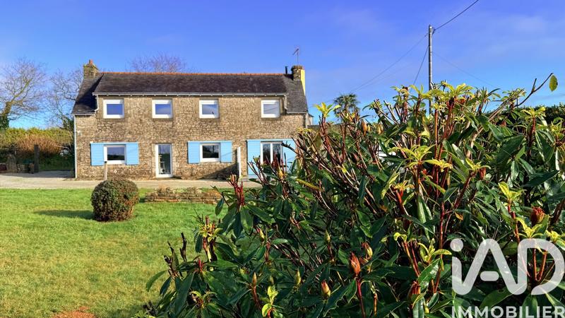 Maison - 123 m² - 8 pièces