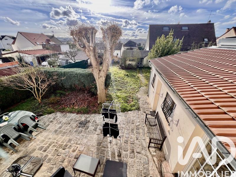 Maison - 99 m² - 6 pièces