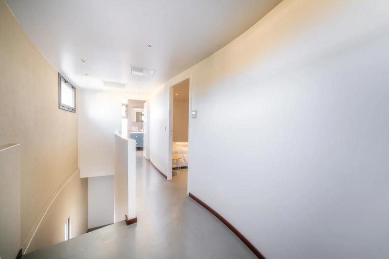 Maison d'architecte - 440 m² - 9 pièces