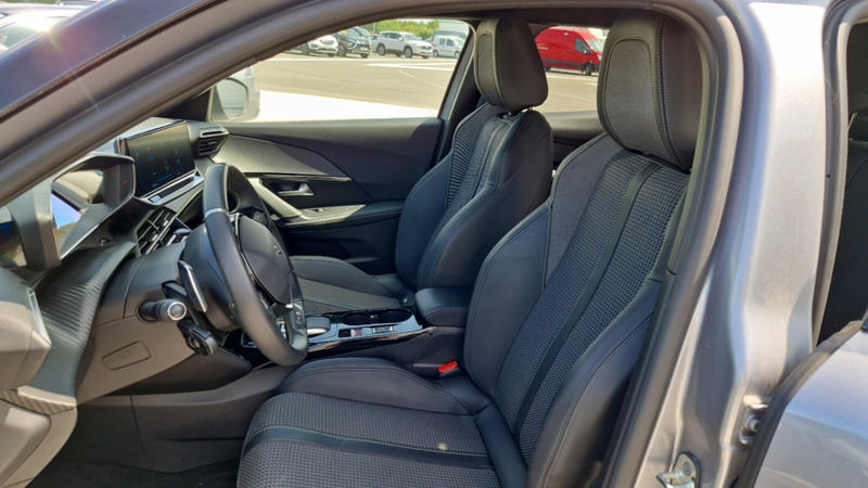 Peugeot 2008 Puretech 130 Eat8 Gt